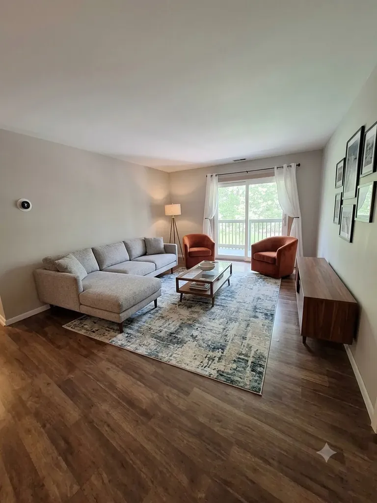 1482 Stonebridge Circle Wheaton IL 60189