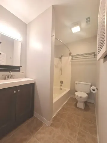 1482 Stonebridge Circle Wheaton IL 60189