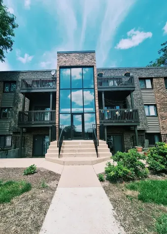 1482 Stonebridge Circle Wheaton IL 60189