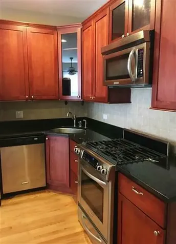 1330 West Argyle Street Chicago IL 60640