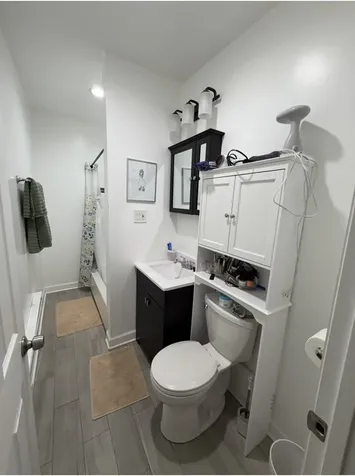 837.5 West Cornelia Avenue Chicago IL 60657