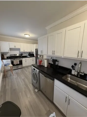 837.5 West Cornelia Avenue Chicago IL 60657