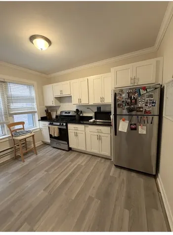 837.5 West Cornelia Avenue Chicago IL 60657