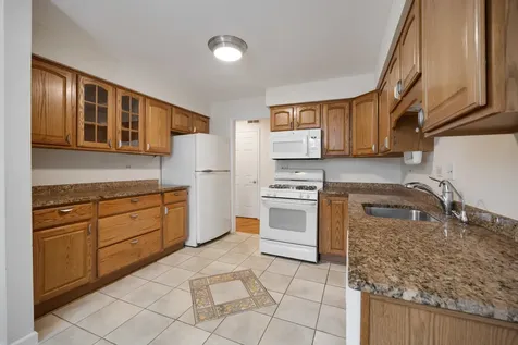 1153 South Linneman Road Mount Prospect IL 60056