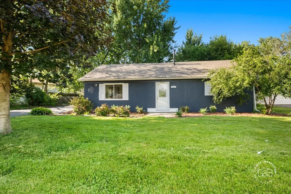 34W759 North James Drive St. Charles IL 60174