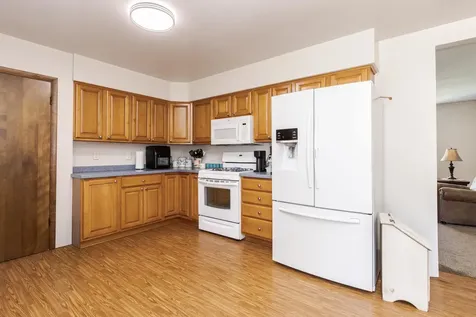127 West 1st Street Minonk IL 61760