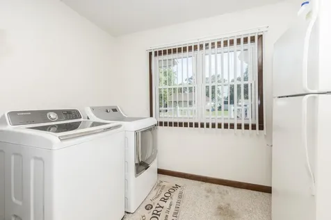 127 West 1st Street Minonk IL 61760