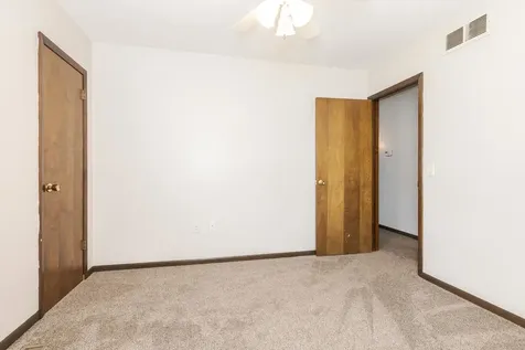 127 West 1st Street Minonk IL 61760