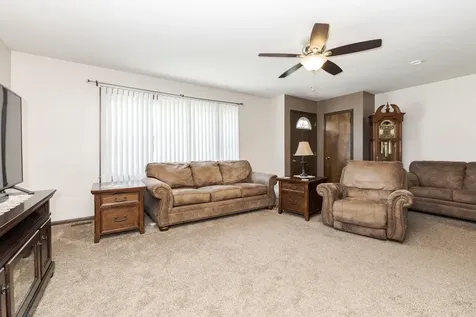 127 West 1st Street Minonk IL 61760