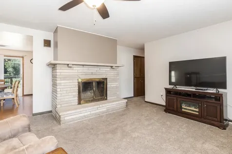 127 West 1st Street Minonk IL 61760