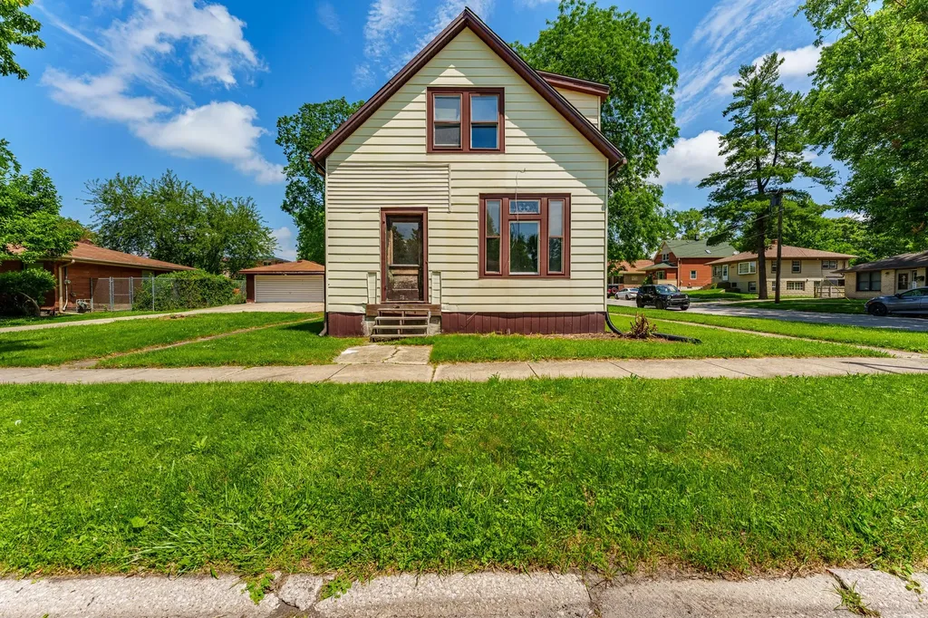 1938 Grove Street Blue Island IL 60406