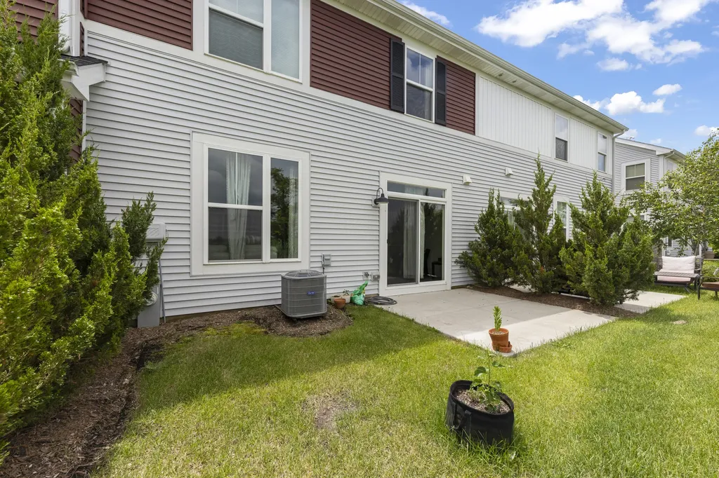 4200 Calder Lane Aurora IL 60504