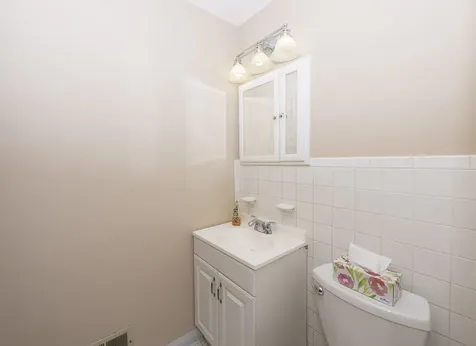 8909 North Wisner Street Niles IL 60714