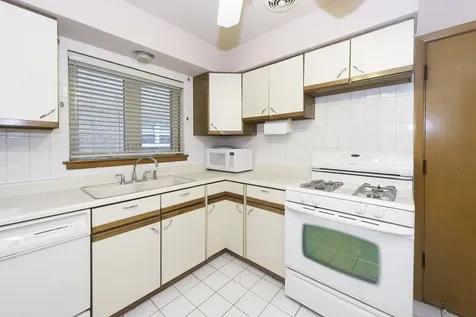 8909 North Wisner Street Niles IL 60714