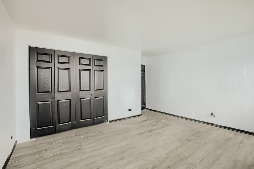 6171 North Sheridan Road Chicago IL 60660