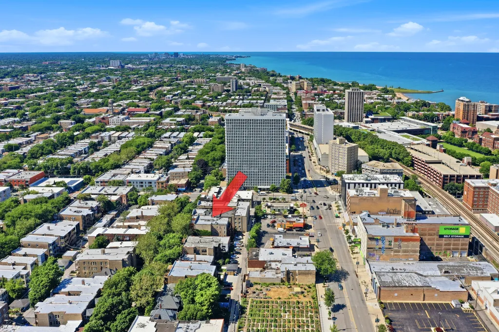 6335 North Magnolia Avenue Chicago IL 60660