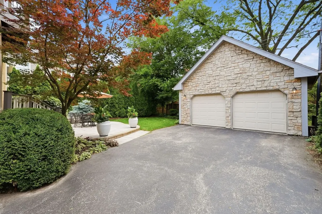 4361 Central Avenue Western Springs IL 60558