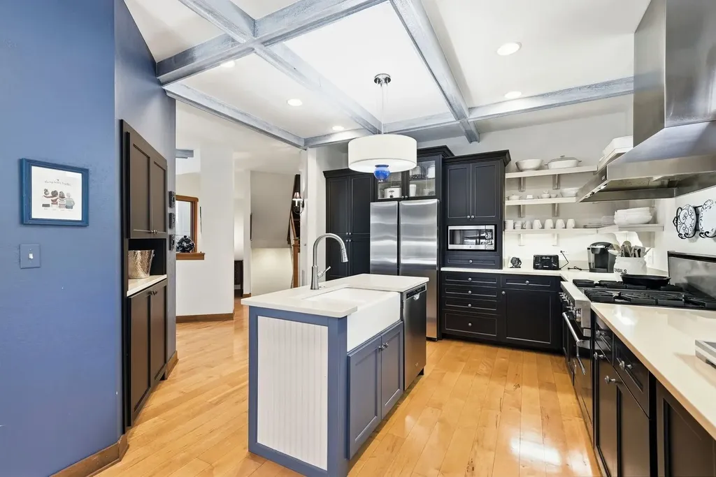 4361 Central Avenue Western Springs IL 60558