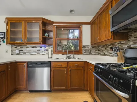 207 Tamarack Hollow Street Poplar Grove IL 61065