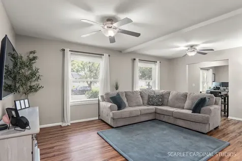 61 Ingleshire Road Montgomery IL 60538