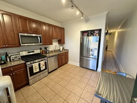 5608 North Kenmore Avenue Chicago IL 60660