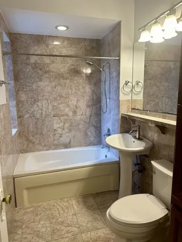 5608 North Kenmore Avenue Chicago IL 60660