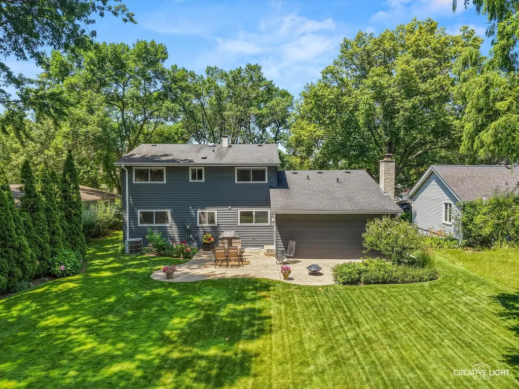 1736 Clyde Drive Naperville IL 60565