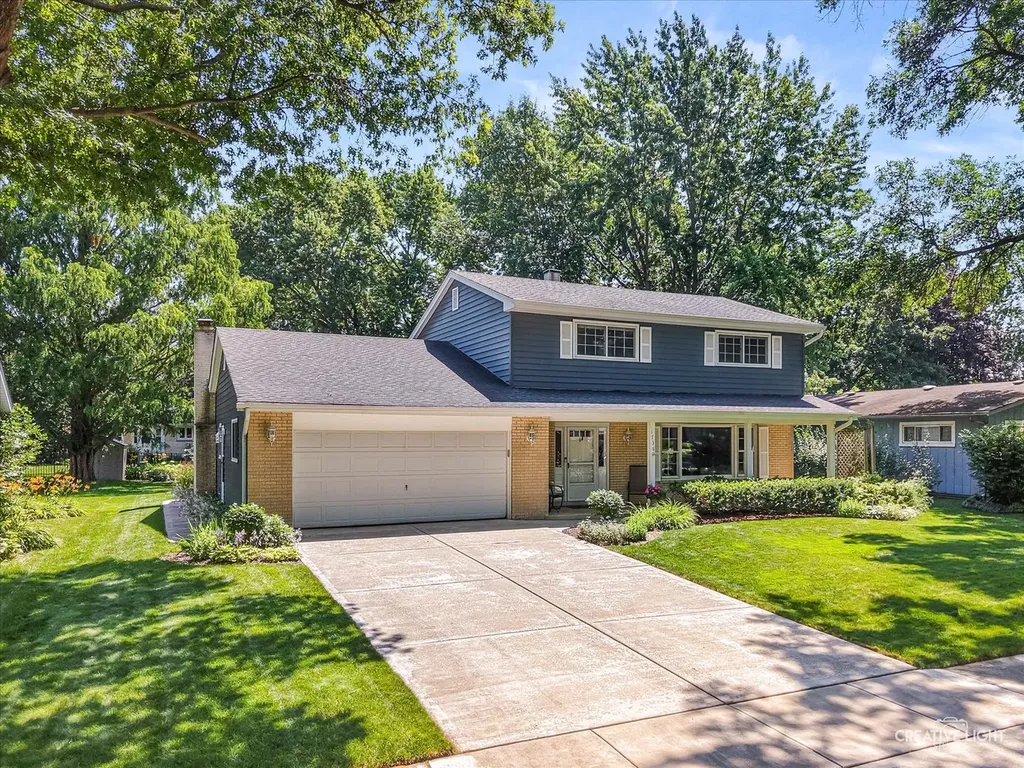 1736 Clyde Drive Naperville IL 60565
