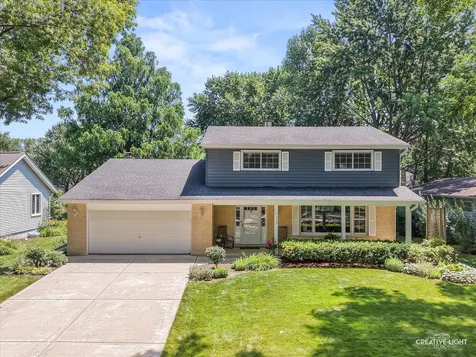 1736 Clyde Drive Naperville IL 60565