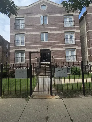 5836 South Prairie Avenue Chicago IL 60637