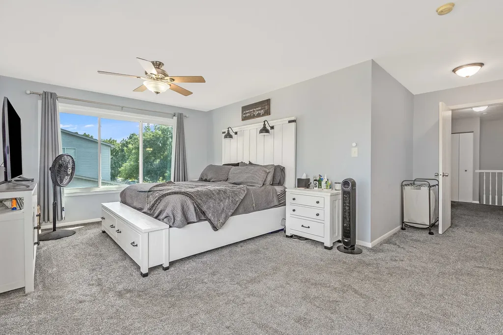 272 Park Ridge Lane Aurora IL 60504