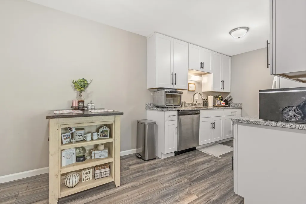272 Park Ridge Lane Aurora IL 60504