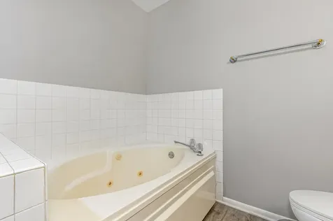272 Park Ridge Lane Aurora IL 60504