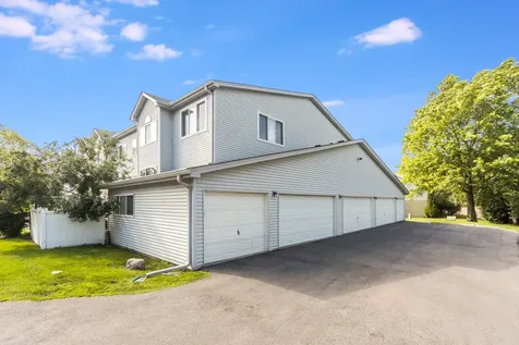 272 Park Ridge Lane Aurora IL 60504