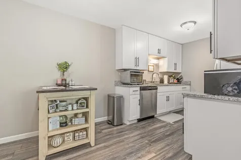 272 Park Ridge Lane Aurora IL 60504