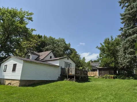 1539 South Bidwell Avenue S Freeport IL 61032