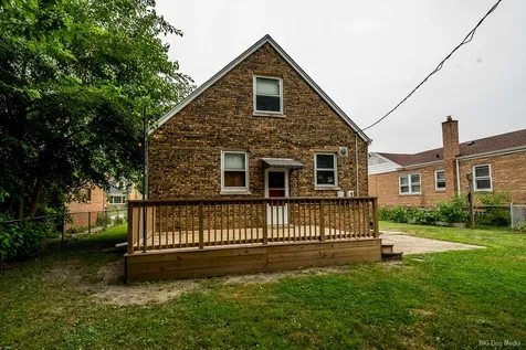 18524 Gladville Avenue Homewood IL 60430