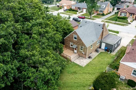 18524 Gladville Avenue Homewood IL 60430