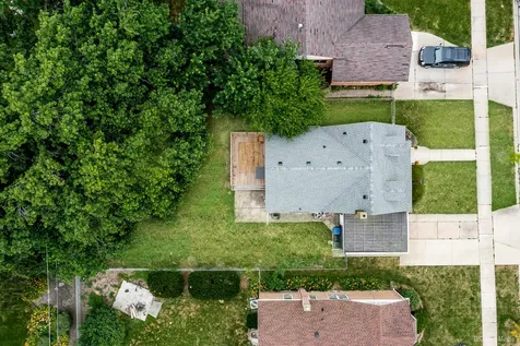 18524 Gladville Avenue Homewood IL 60430