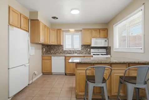 8404 45TH Street Lyons IL 60534