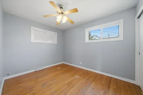 8404 45TH Street Lyons IL 60534