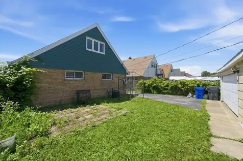 8404 45TH Street Lyons IL 60534