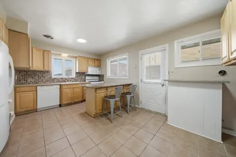8404 45TH Street Lyons IL 60534