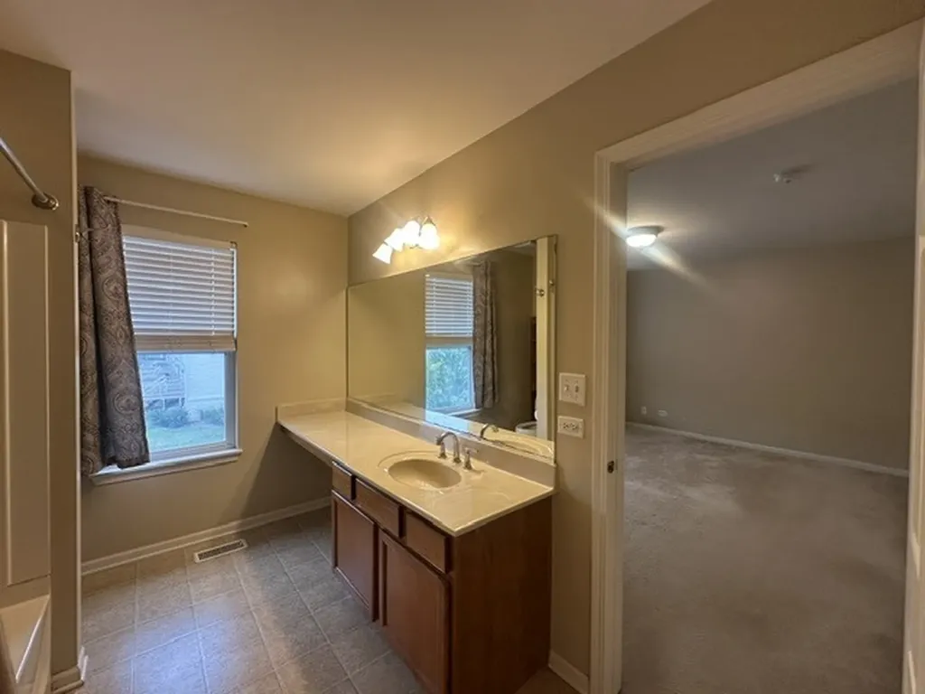 3376 Bradbury Circle Aurora IL 60504