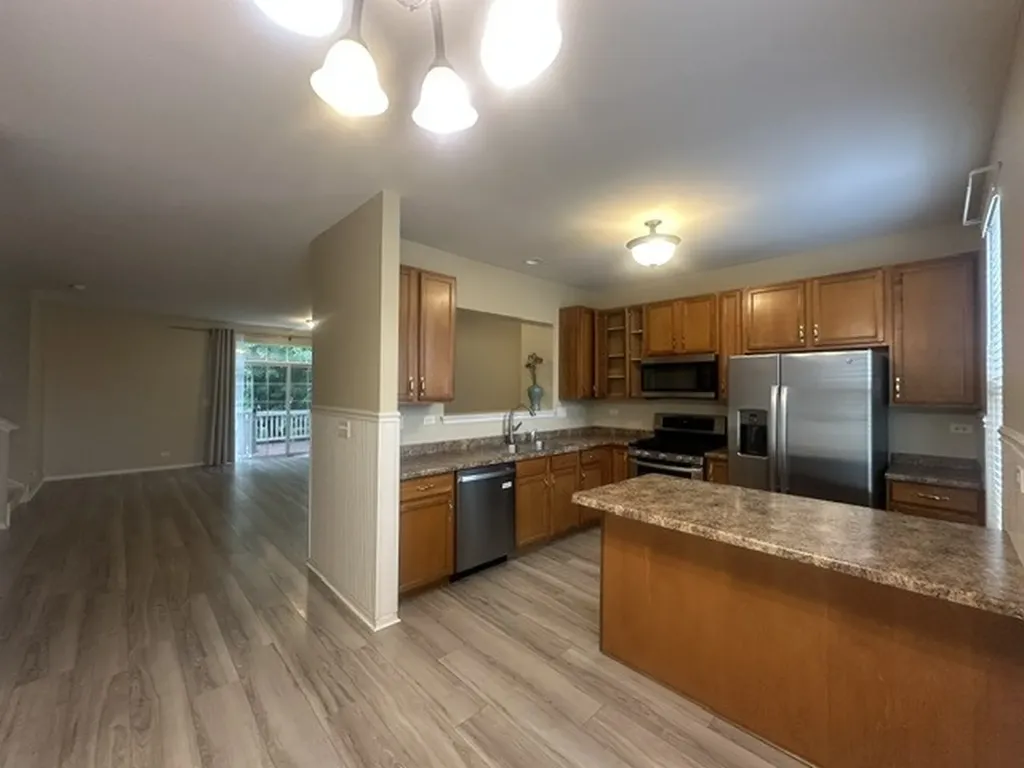 3376 Bradbury Circle Aurora IL 60504