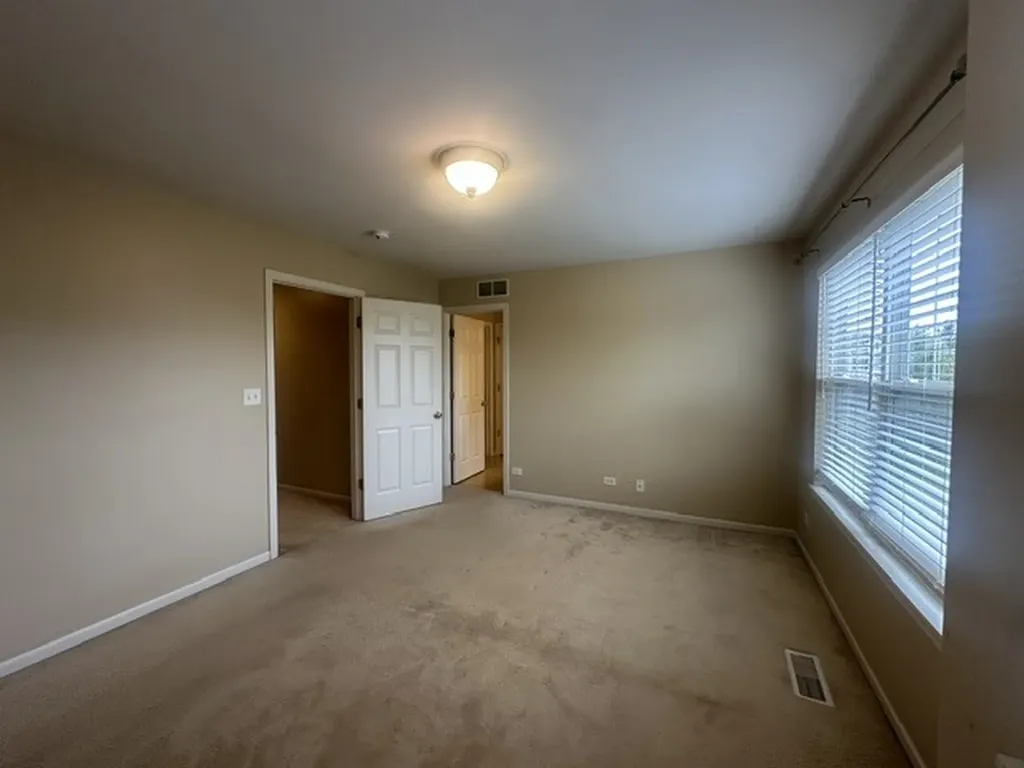 3376 Bradbury Circle Aurora IL 60504