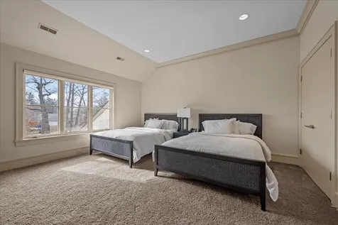 2 Bridlewood Road Northbrook IL 60062