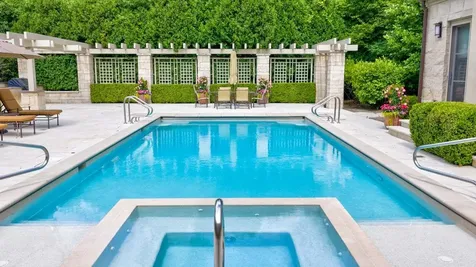 2 Bridlewood Road Northbrook IL 60062
