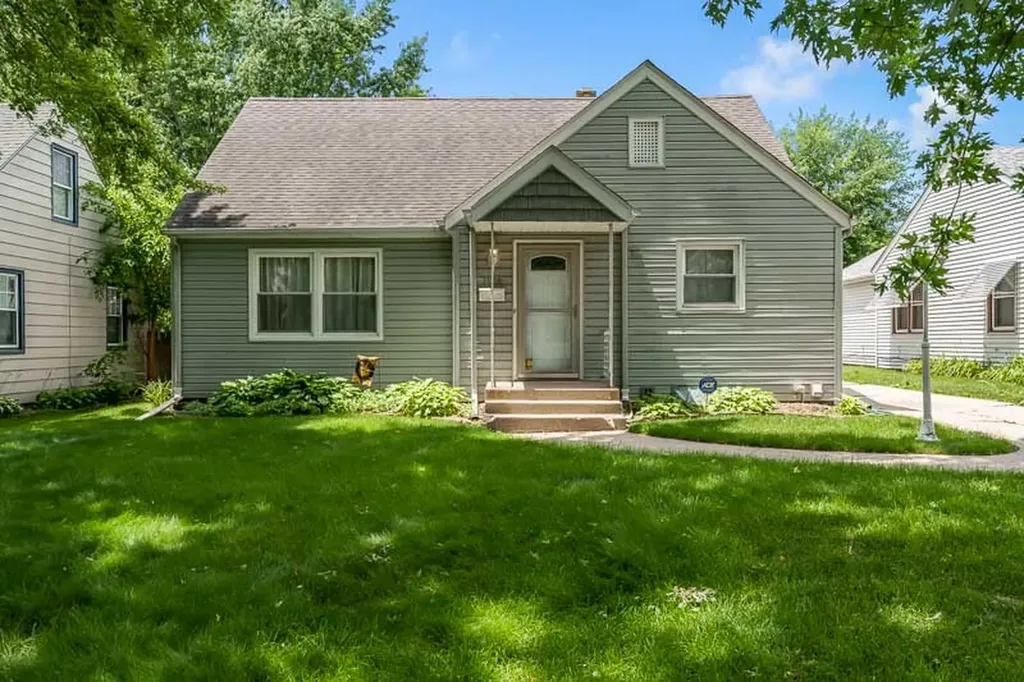 1016 Luther Avenue Rockford IL 61107