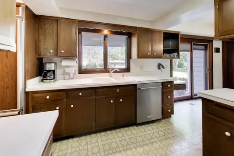 103 Cottonwood Road Northbrook IL 60062